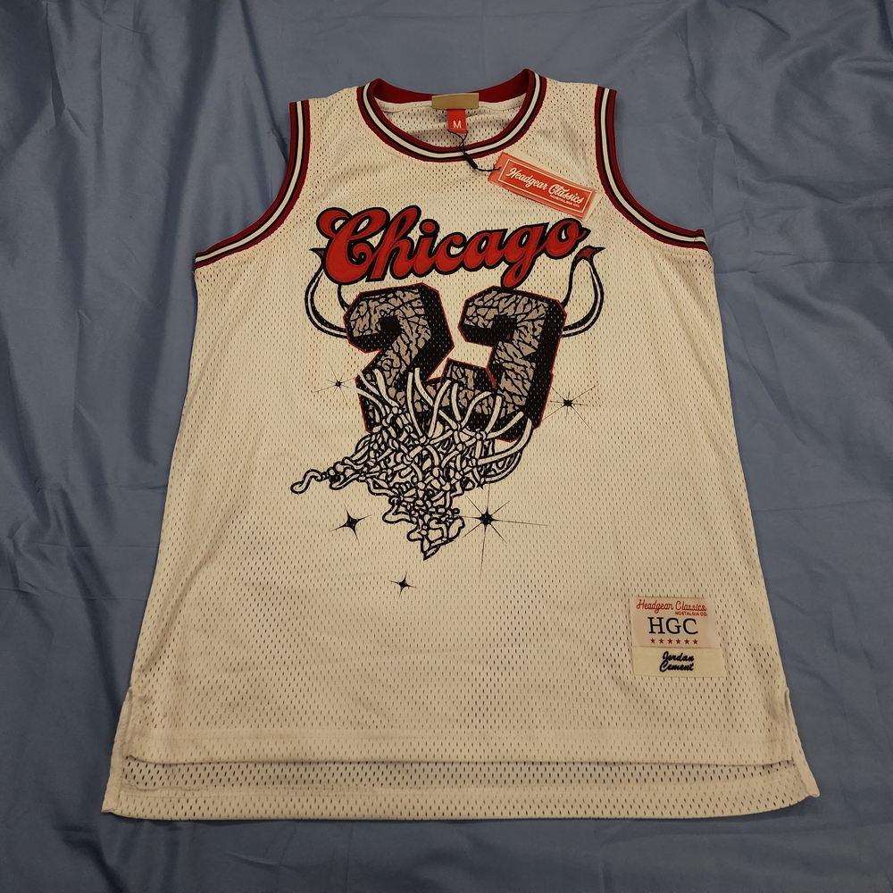 HEADWEAR CLASSICS MEN'S JORDAN CHIGACO CEMENT #23  BASKETBALL JERSEY WHITE SZ ME